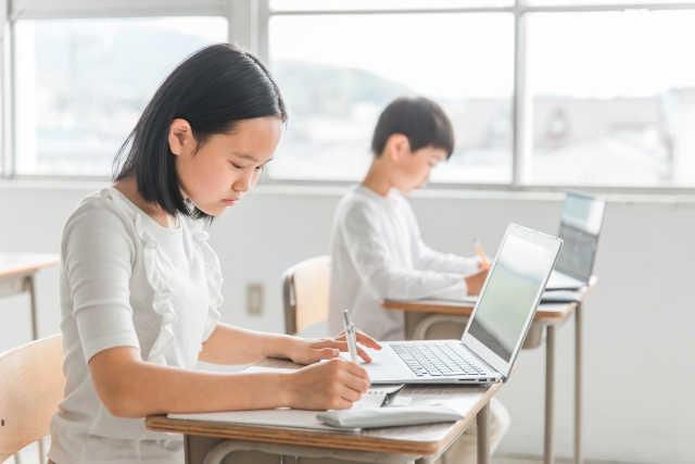 小学生のネットトラブル状況と実状